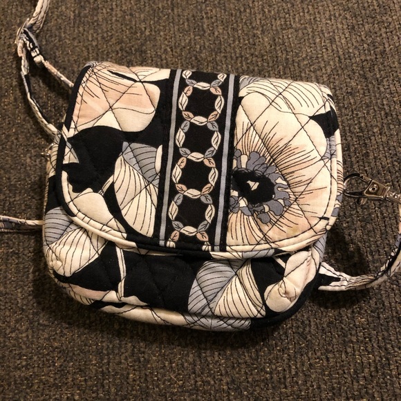 Authentic, Rare, Retired Vera Bradley! 🍂 - Picture 2 of 7